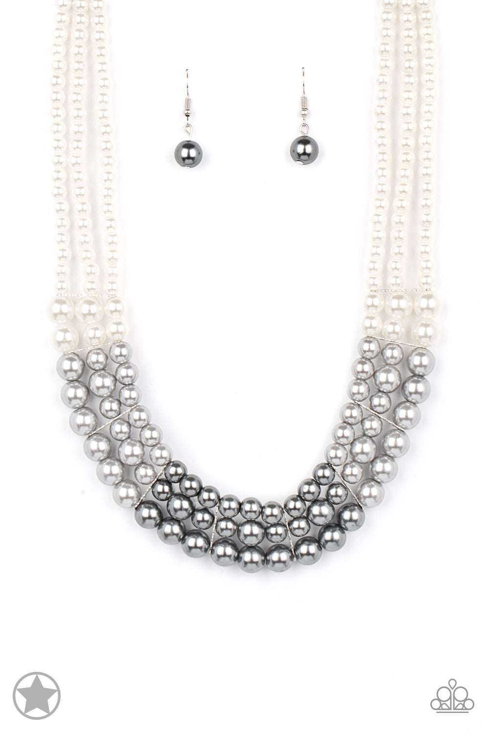 Paparazzi Accessories - Lady In Waiting