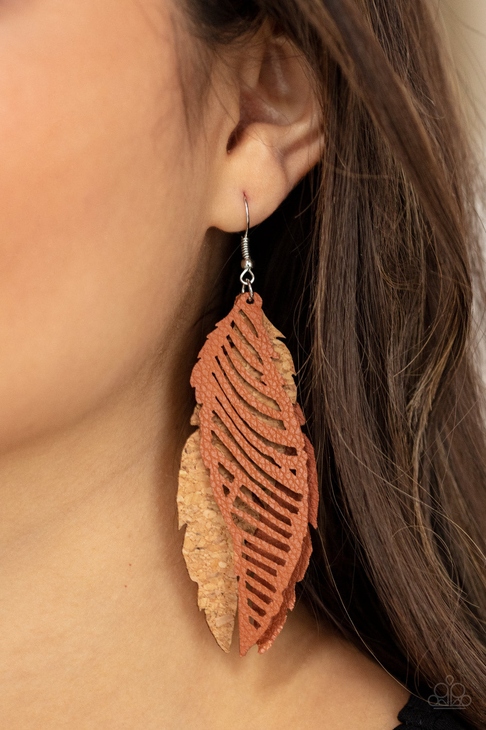 Paparazzi Accessories -  WINGING Off The Hook - Brown